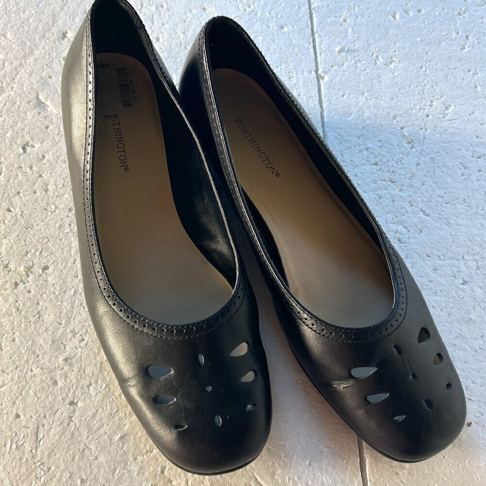 Worthington SZ 7.5 Natalie Black Leather Ballet Flats Classic Wardrobe Staple